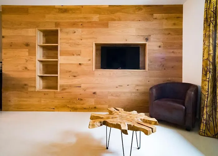 Maison Le Chaber By Hili דירה אאוסטה